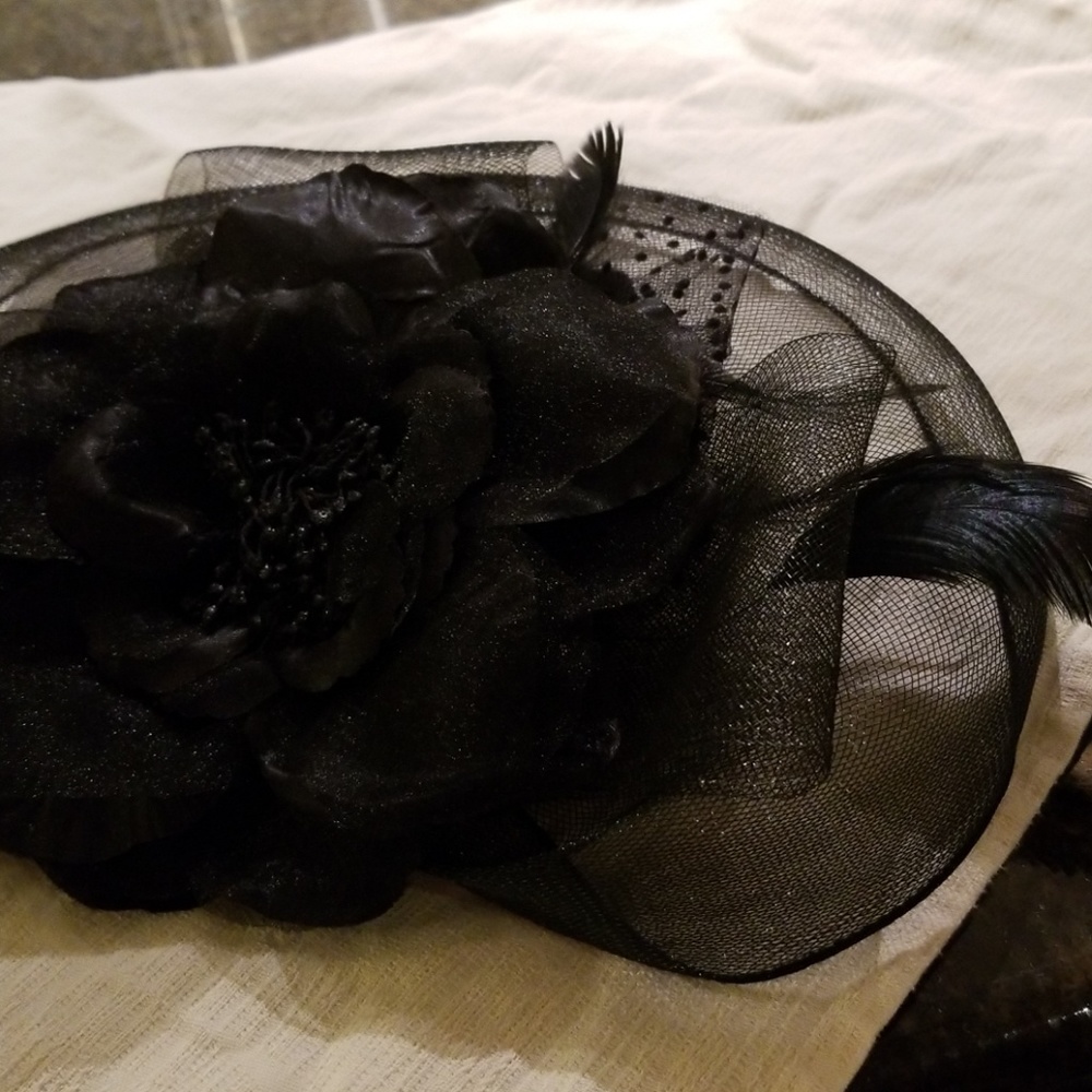 Fascinator - Picture 3 of 8
